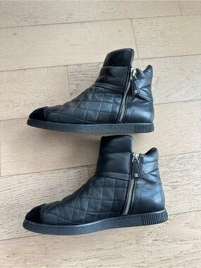 100%Authentic CHANEL Quilted Black Leather Ankle Boots - Women's Fashion Booties
